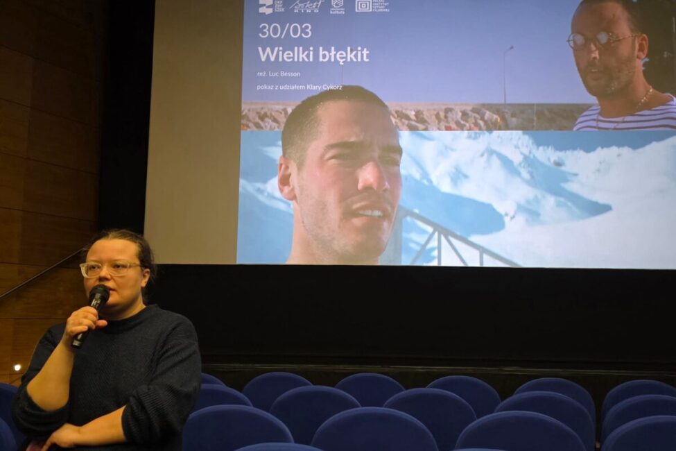 na zdjęciu prelegentka dkf